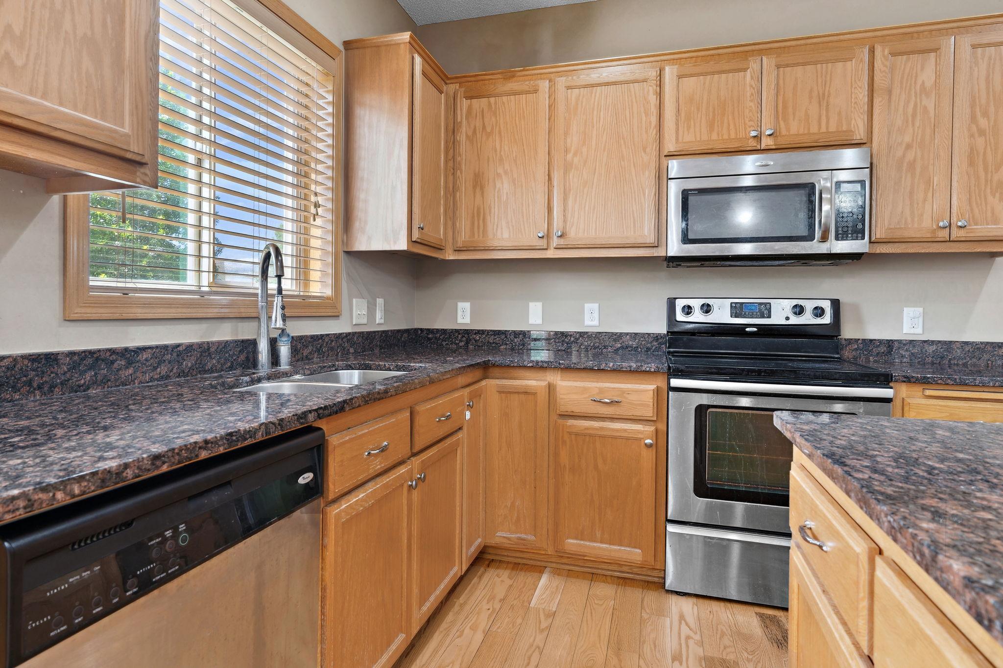 1750 Fox Run, Shakopee, Minnesota image 6