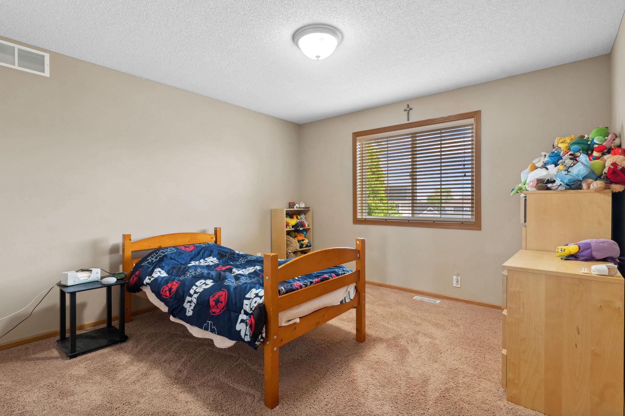 1750 Fox Run, Shakopee, Minnesota image 14