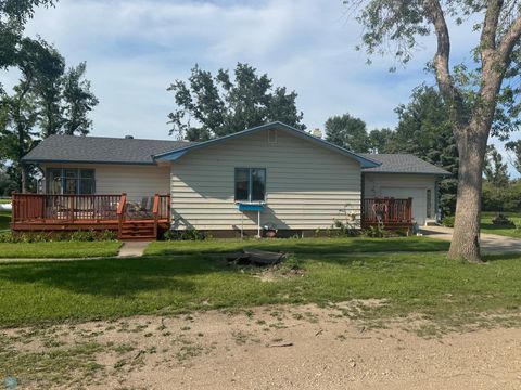 Homes For Sale - 306 E Dakota Avenue<br/> Traill County, Galesburg, ND 58035