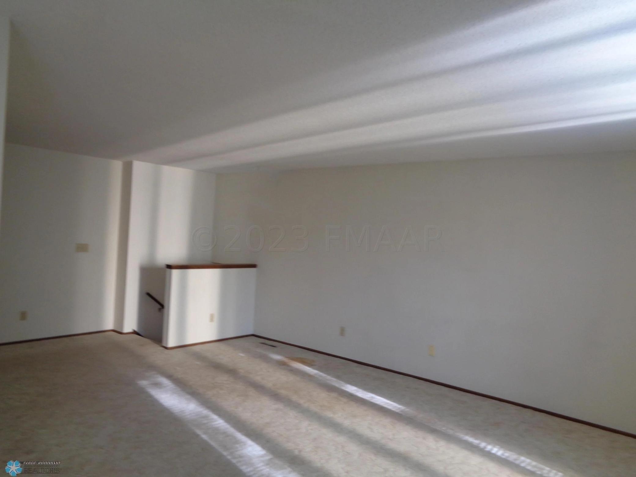 2586 Atlantic Drive, Fargo, North Dakota image 29
