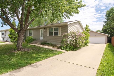 Homes For Sale - 4914 25th Avenue<br/> Rochester, MN 55901