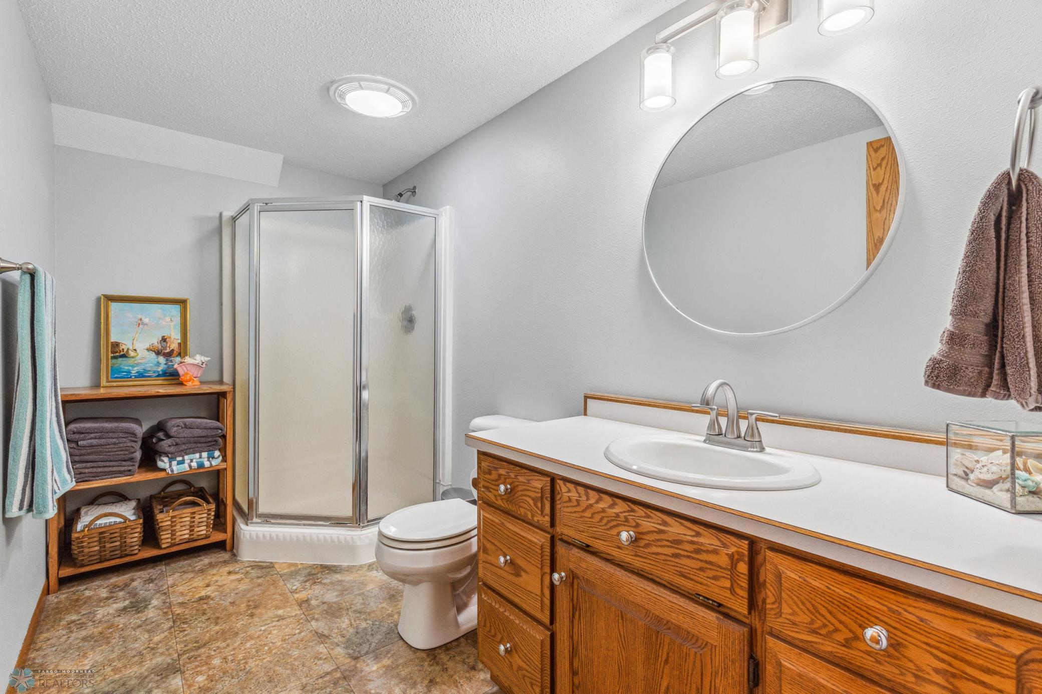 8211 28th Street, Moorhead, Minnesota image 33