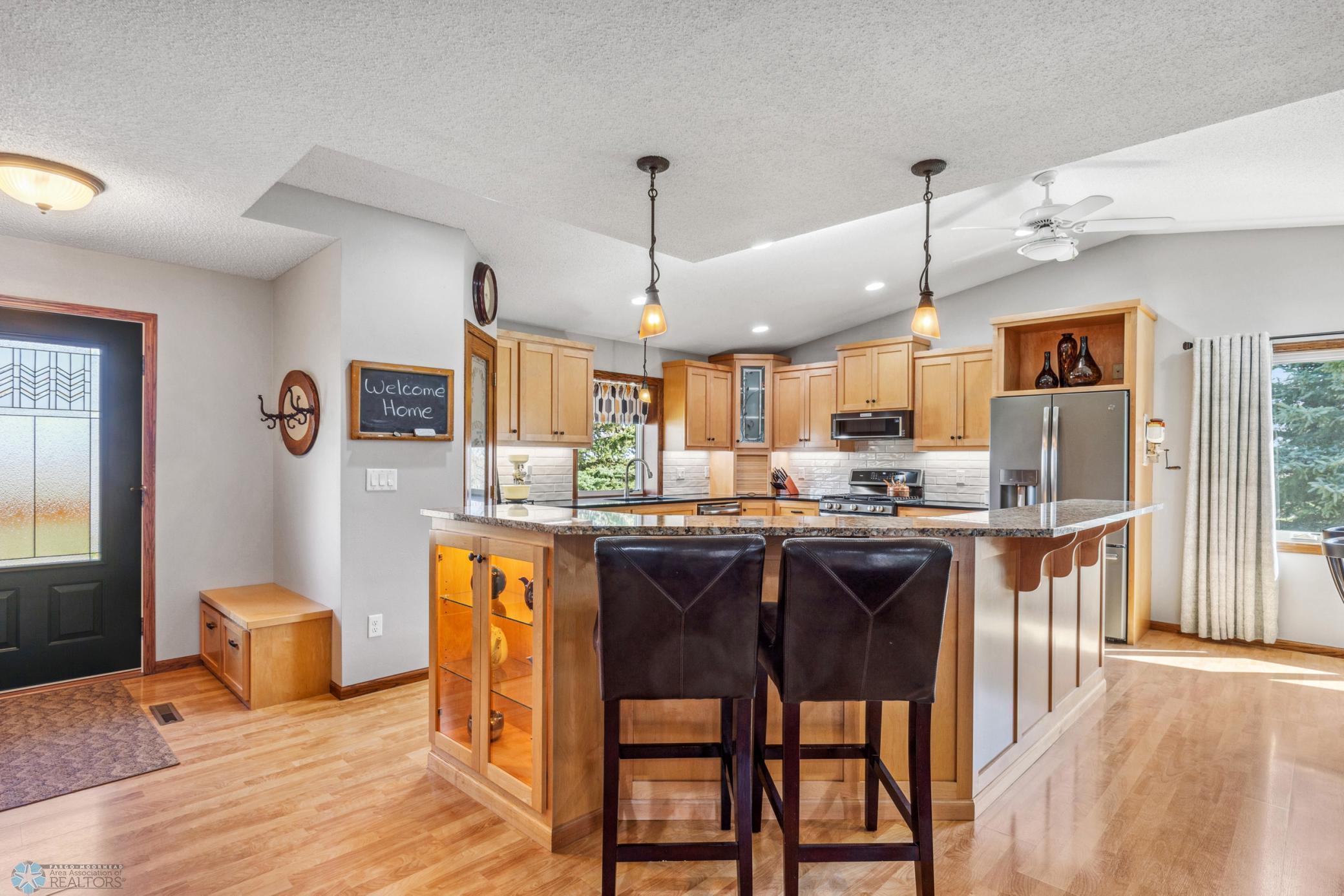 8211 28th Street, Moorhead, Minnesota image 7
