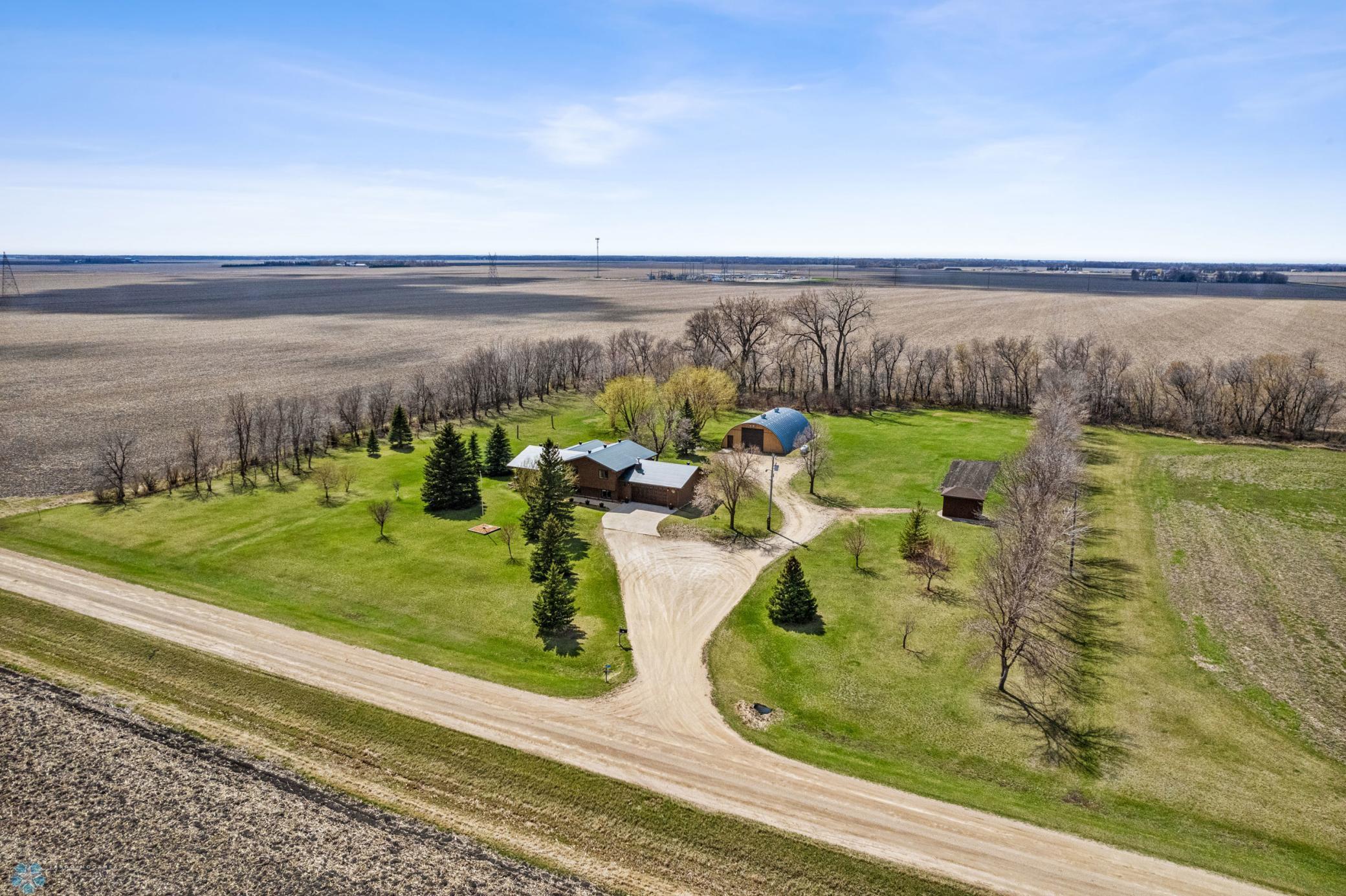 8211 28th Street, Moorhead, Minnesota image 4