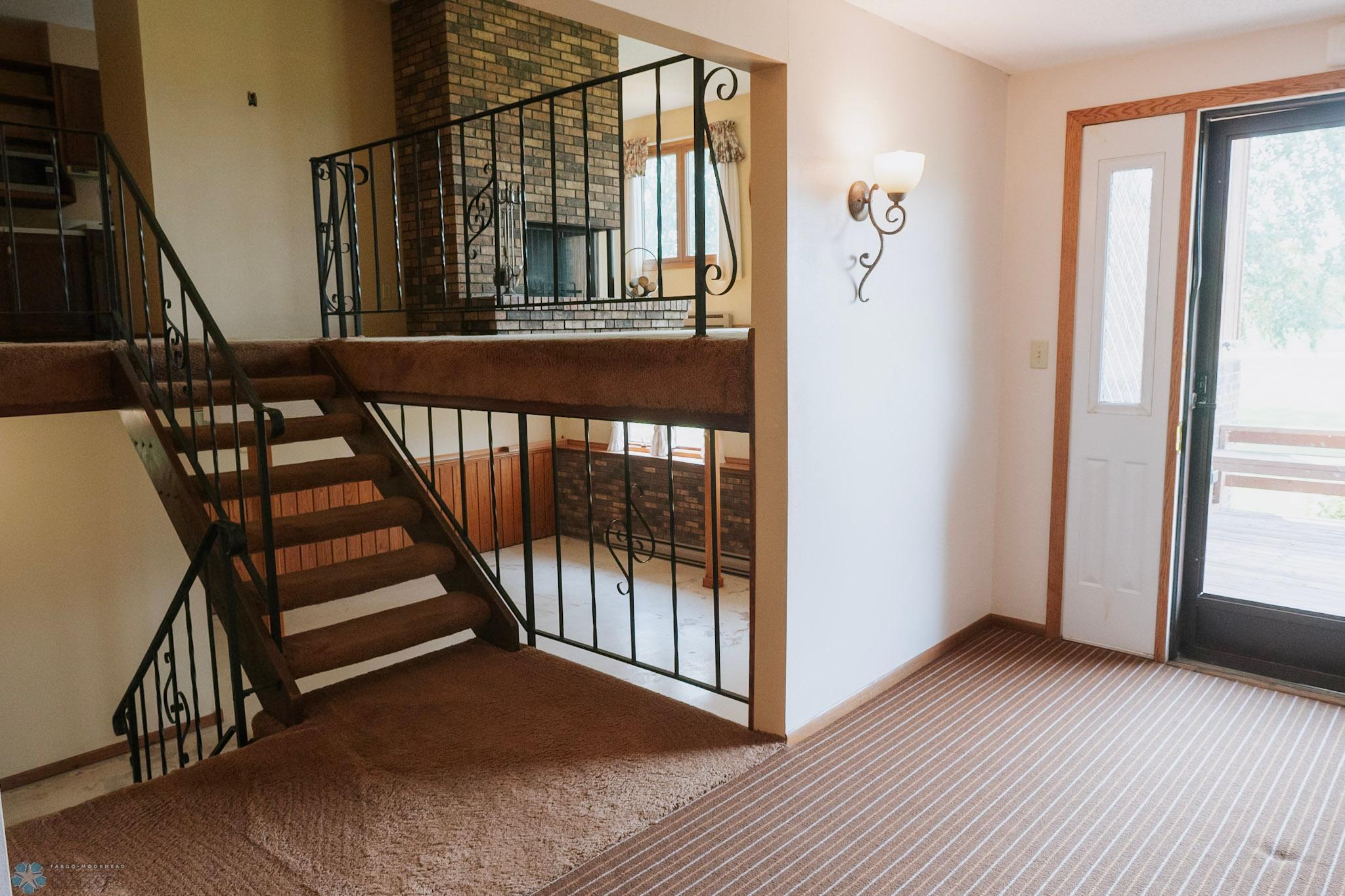 Valley City, North Dakota 58072, United States, 3 Bedrooms Bedrooms, ,2 BathroomsBathrooms,Residential,Pending,191078