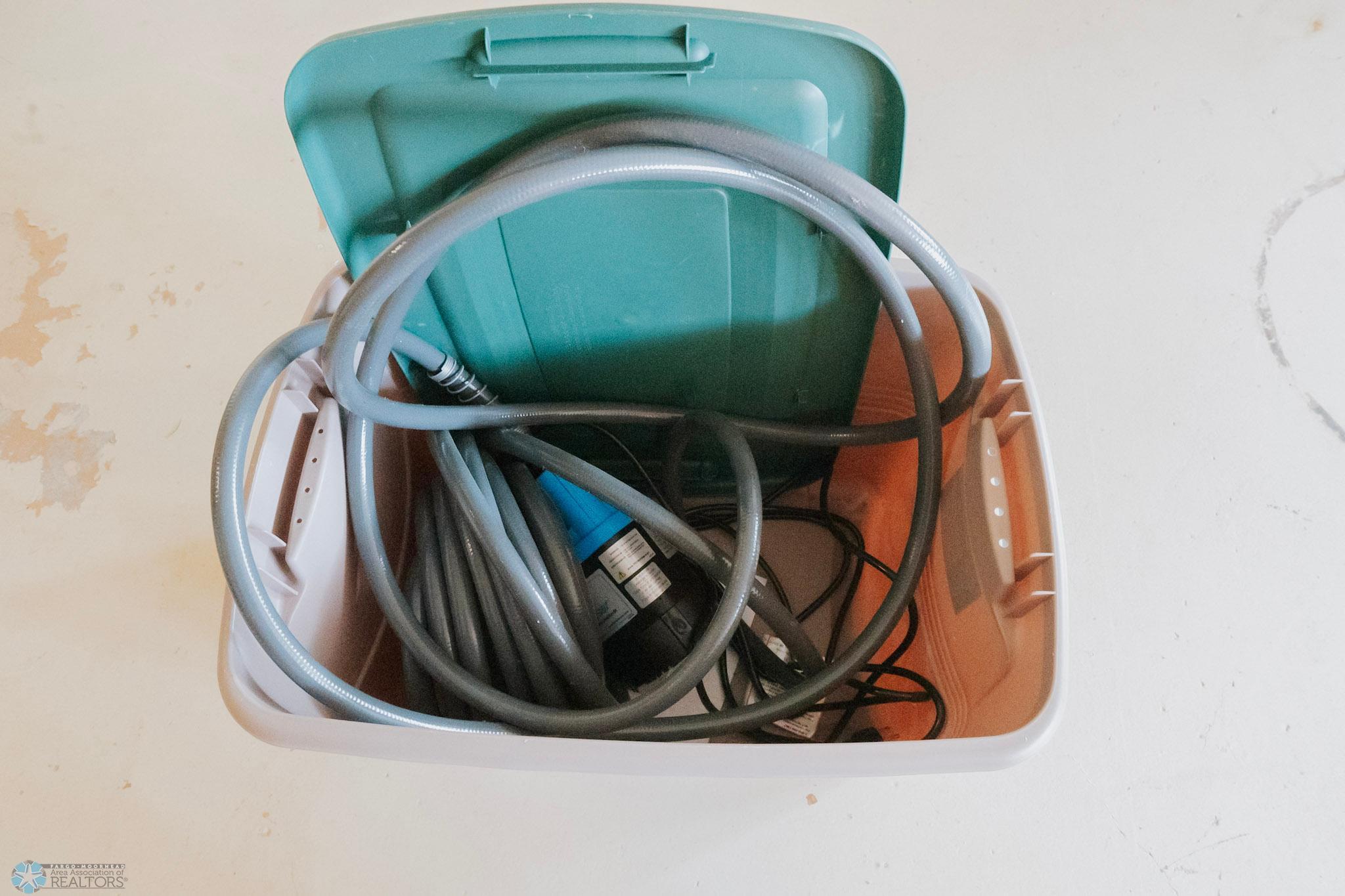 Valley City, North Dakota 58072, United States, 3 Bedrooms Bedrooms, ,2 BathroomsBathrooms,Residential,Pending,191078