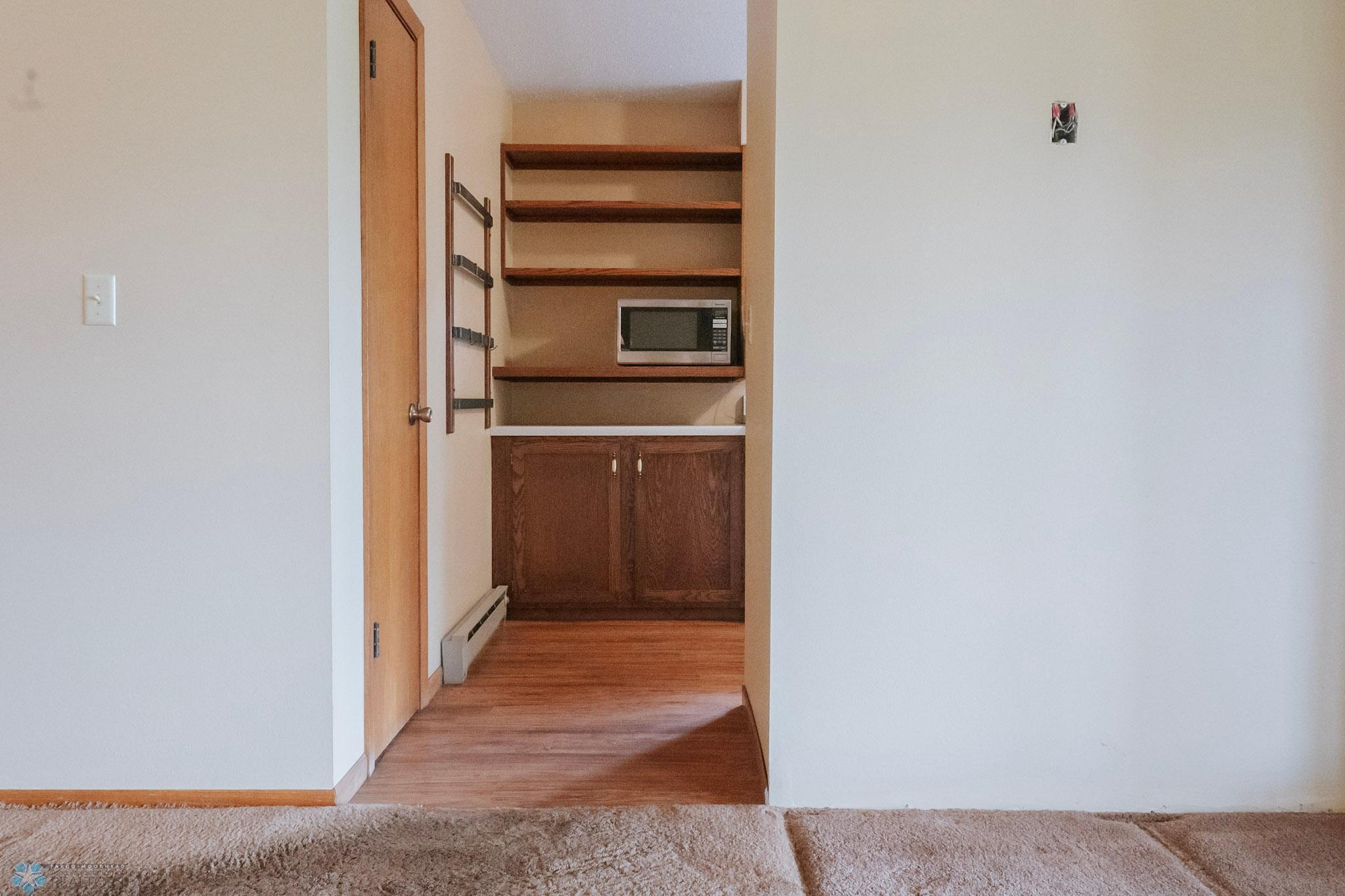 Valley City, North Dakota 58072, United States, 3 Bedrooms Bedrooms, ,2 BathroomsBathrooms,Residential,Pending,191078