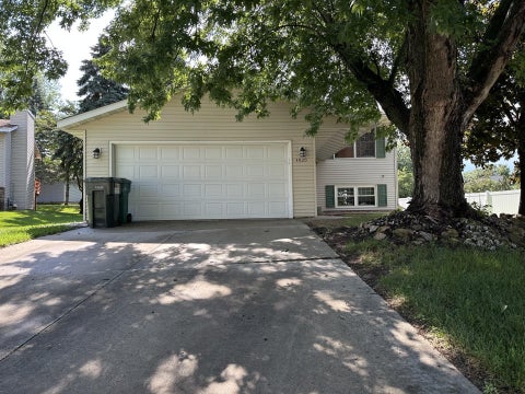 Homes For Sale - 4020 Baffin Lane<br/> Olmsted County, Rochester, MN 55906