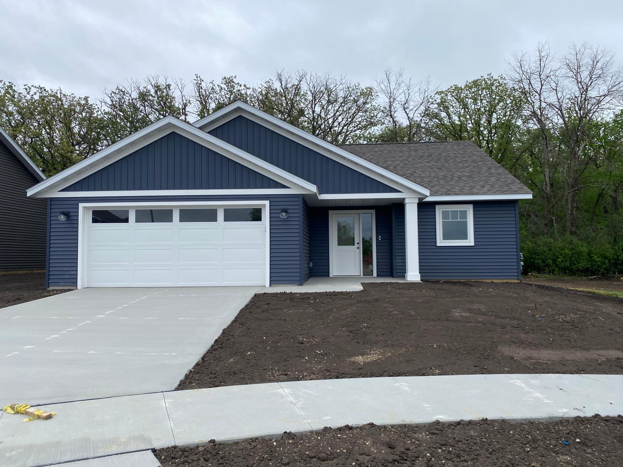 1086 Falcon Road, Rochester, Minnesota image 1