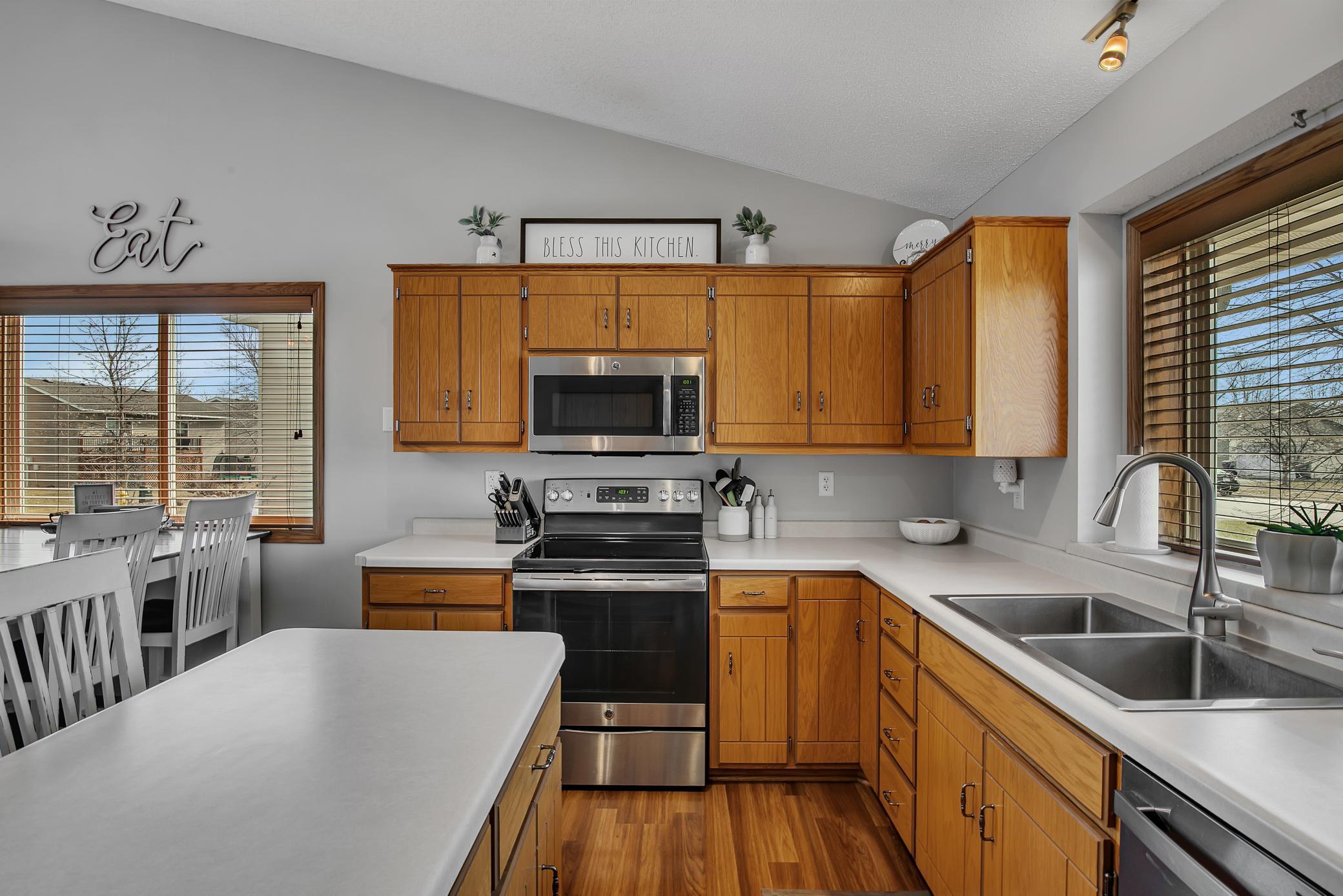 607 Hackberry Drive, Saint Joseph, Minnesota image 8
