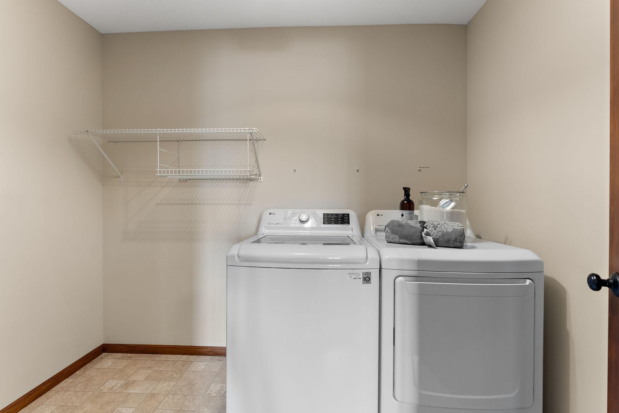 1206 Goldenray Drive, Faribault, Minnesota image 32