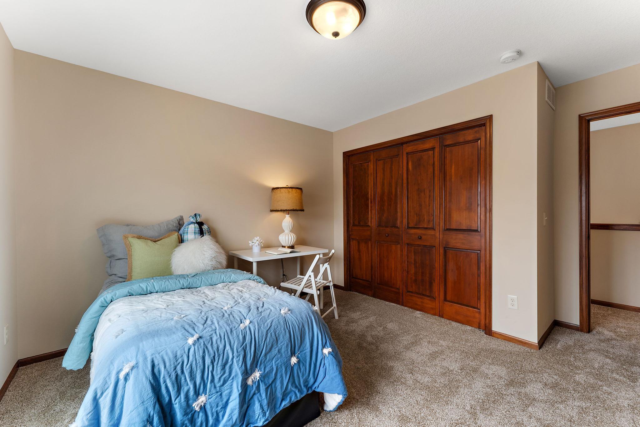 1206 Goldenray Drive, Faribault, Minnesota image 41