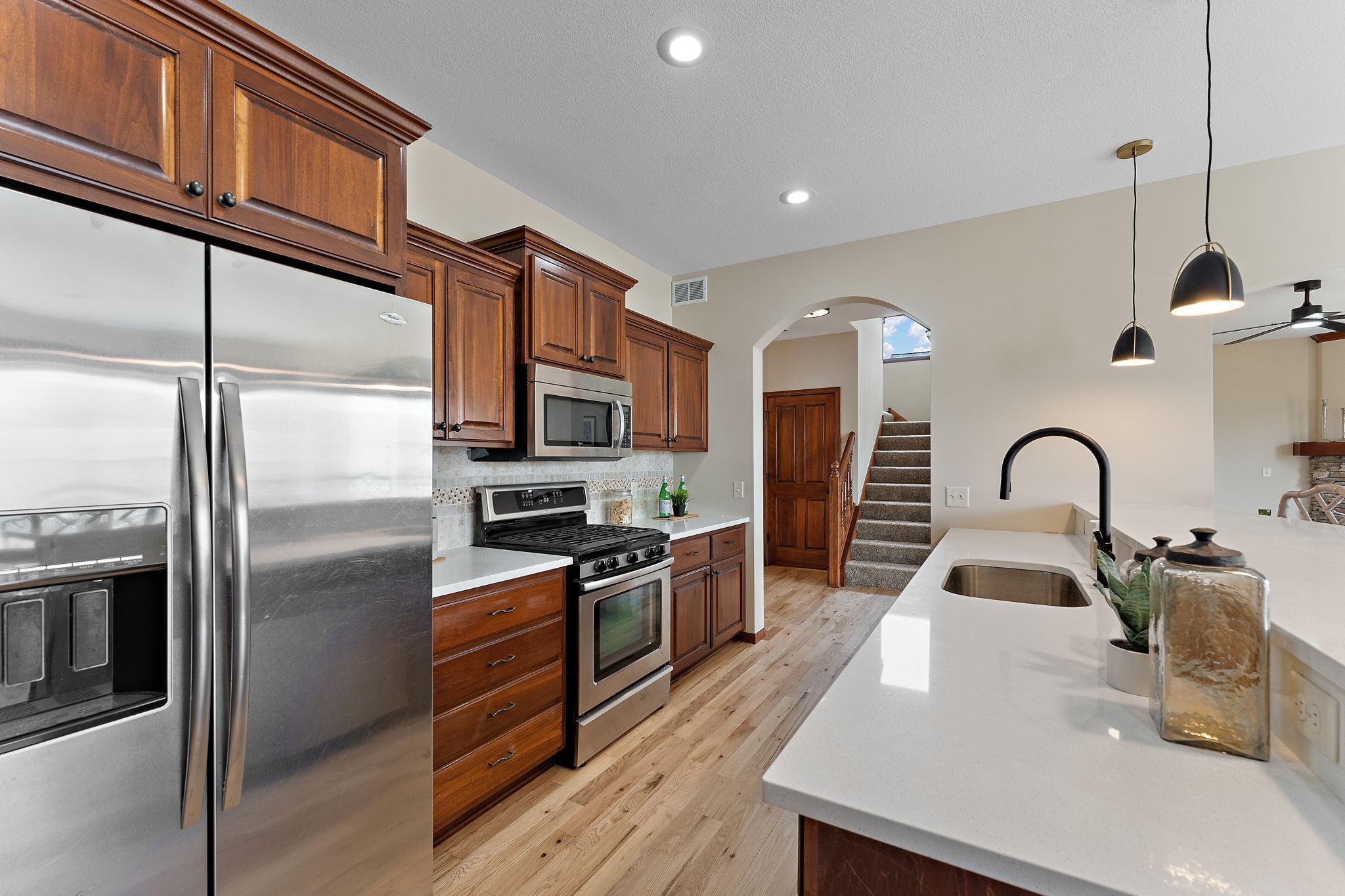 1206 Goldenray Drive, Faribault, Minnesota image 25