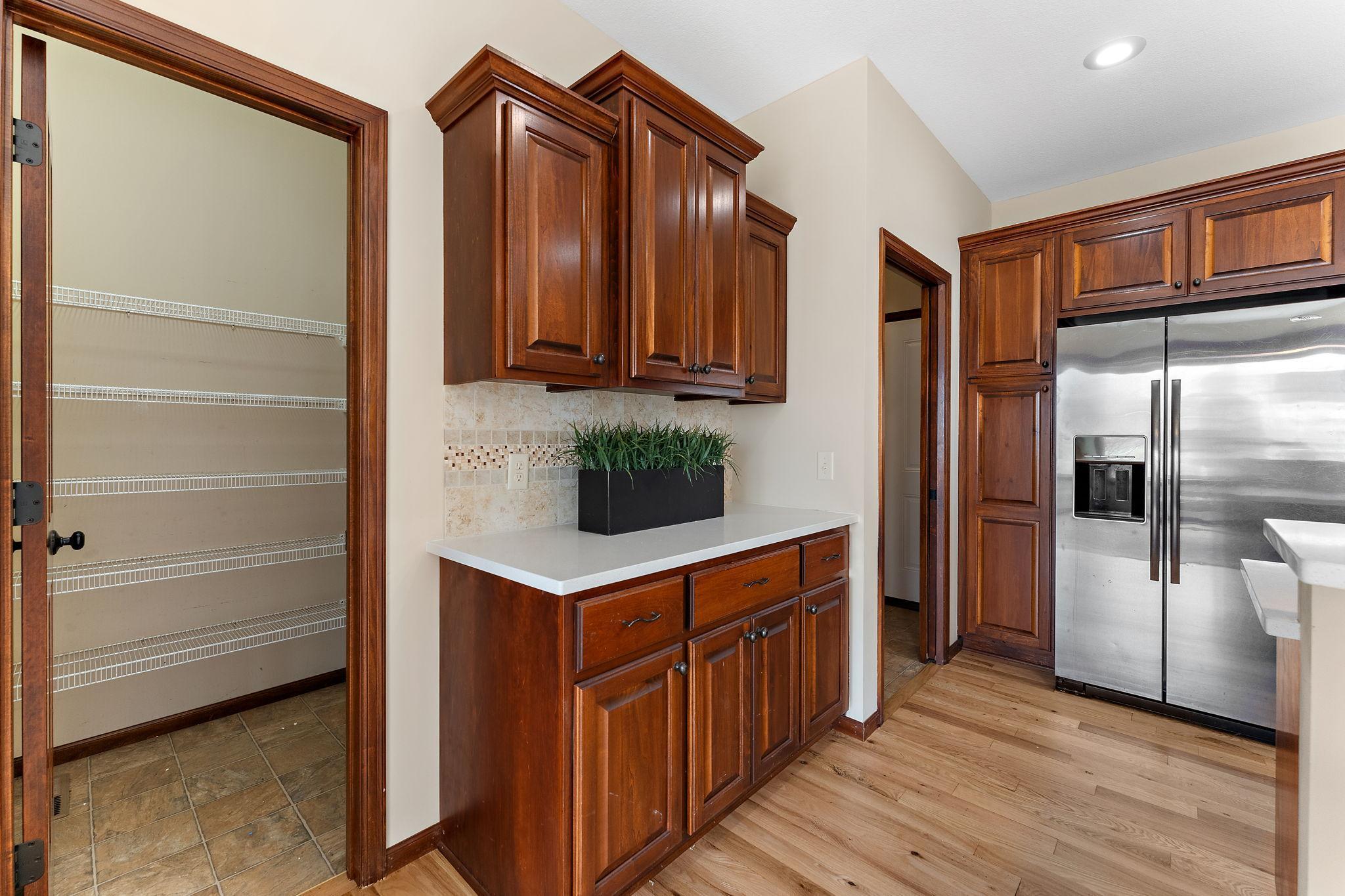 1206 Goldenray Drive, Faribault, Minnesota image 18