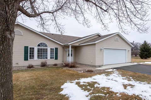 Townhouse For Sale - 2057 Black Squirrel Trail<br/> North Mankato, MN 56003