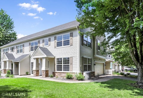 Townhouse For Sale - 12155 Vermillion Street<br/> Minneapolis, MN 55449