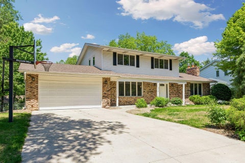 Homes For Sale - 6016 Eden Prairie Road<br/> Edina, MN 55436