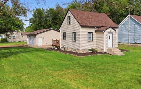 Homes For Sale - 412 S Central Avenue<br/> Mapleton, MN 56065