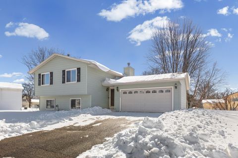 Homes For Sale - 5935 W 136th Street<br/> Savage, MN 55378