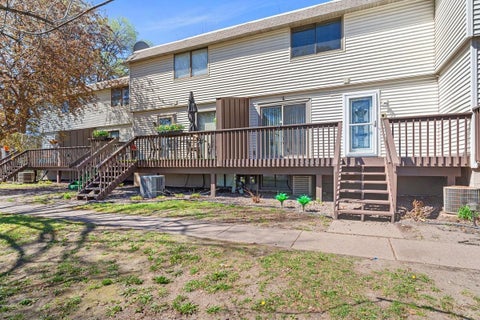 Townhouse For Sale - 7505 62nd Court<br/> Minneapolis, MN 55428