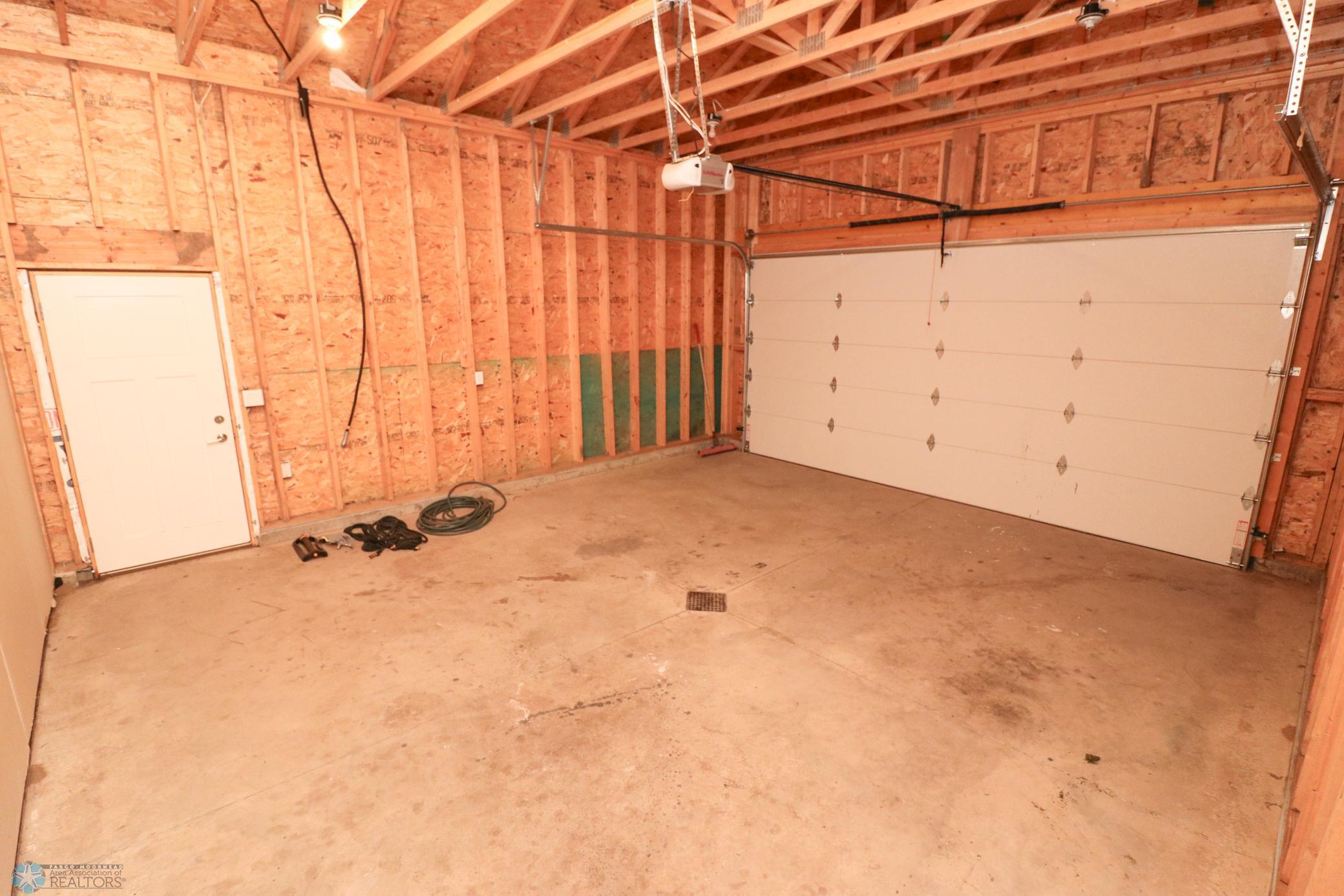 3112 38th Avenue, Moorhead, Minnesota image 25