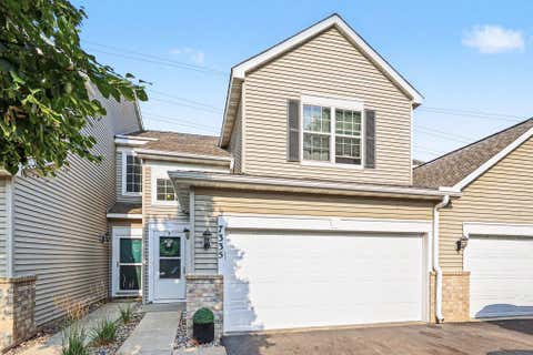 Townhouse For Sale - 7335 Derby Lane<br/> Shakopee, MN 55379