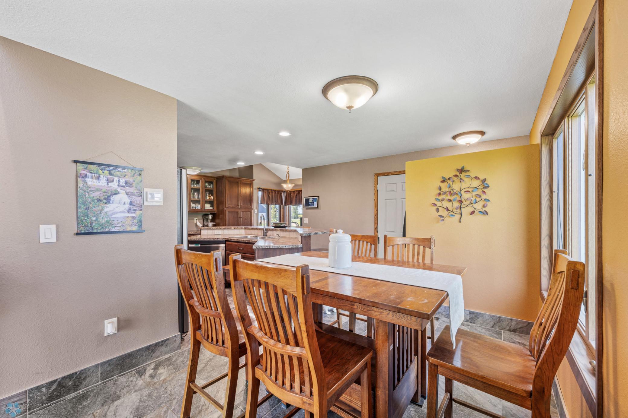 6056 170th Avenue, Walcott, North Dakota image 10