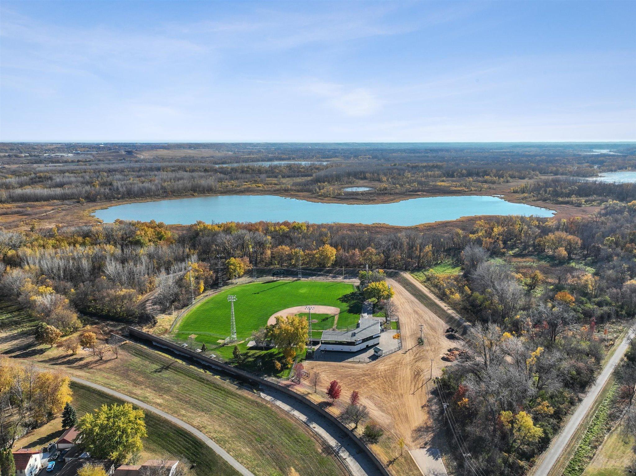 4723 Camden Circle, Chaska, Minnesota image 48