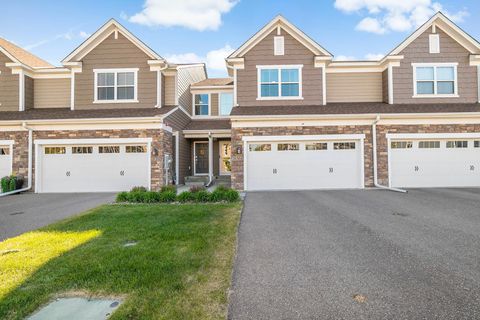 Townhouse For Sale - 18364 Glasswort Drive<br/> Dakota County, Lakeville, MN 55044