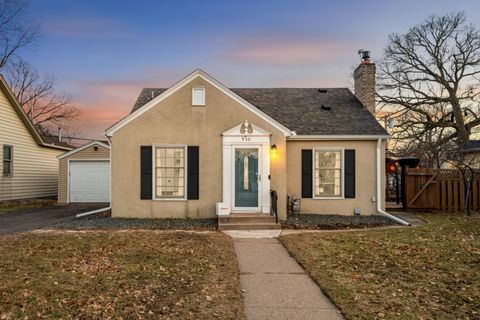 Homes For Sale - 930 Nevada Avenue<br/> Saint Paul, MN 55117