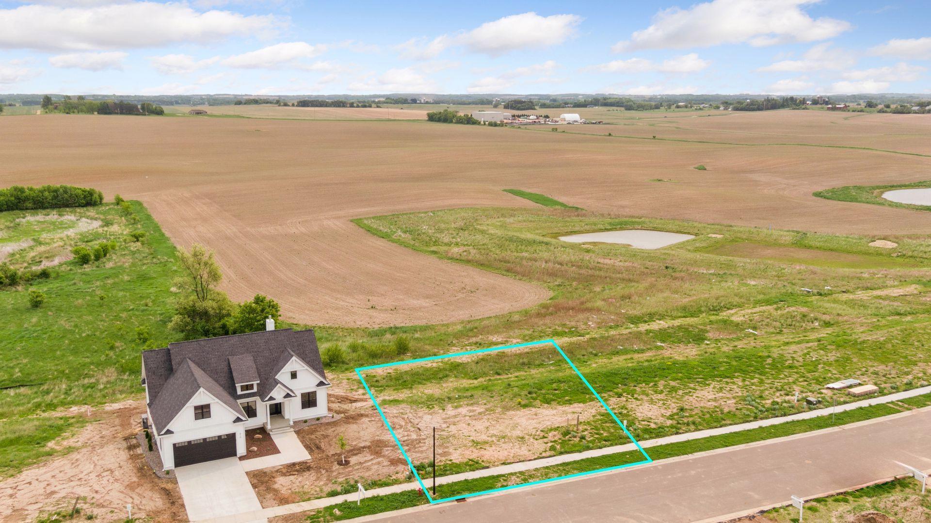 612 Field Point Street, Roberts, Wisconsin image 3