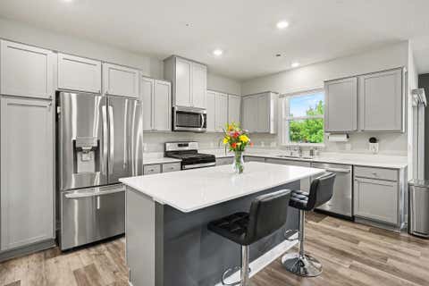 Townhouse For Sale - 17097 Dysart Place<br/> Dakota County, Lakeville, MN 55044