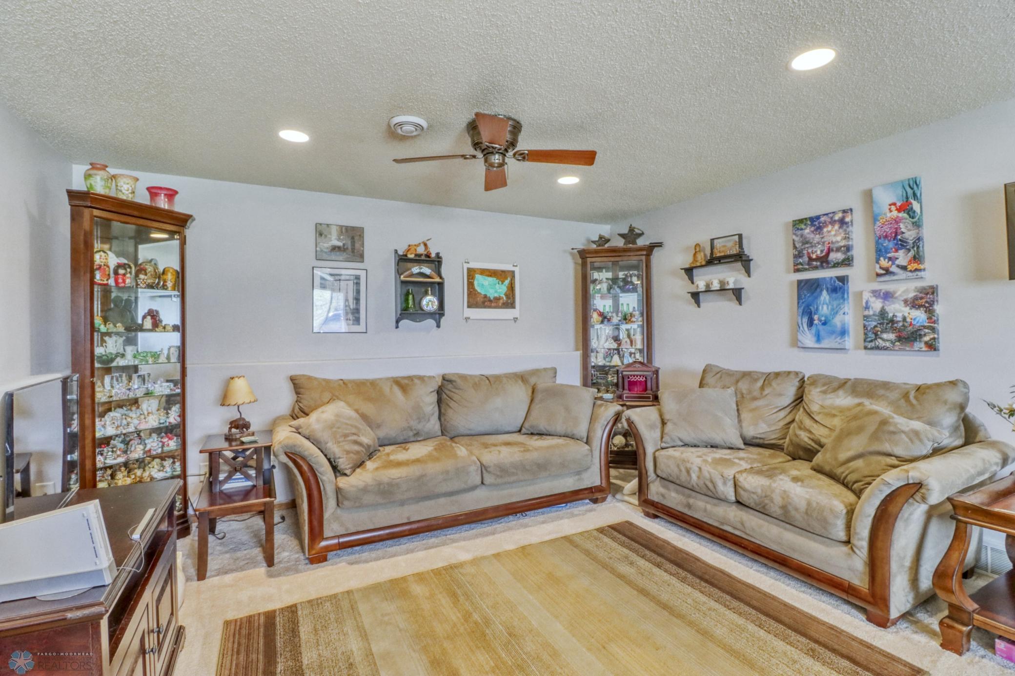 1040 39th Avenue, West Fargo, North Dakota image 25