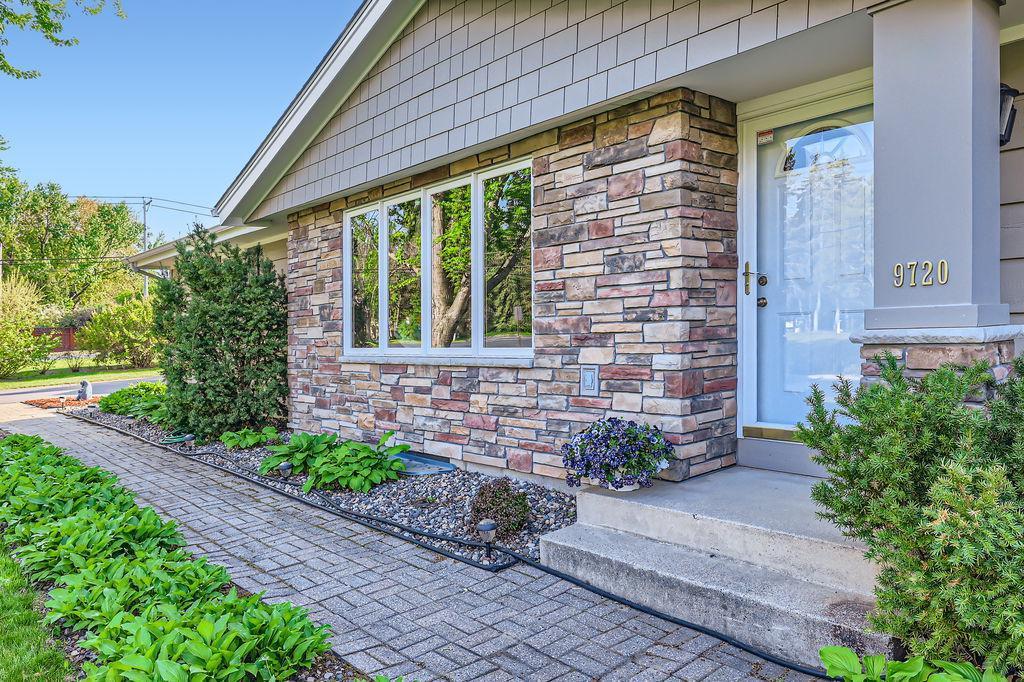 9720 Upton Road, Minneapolis, Minnesota image 3