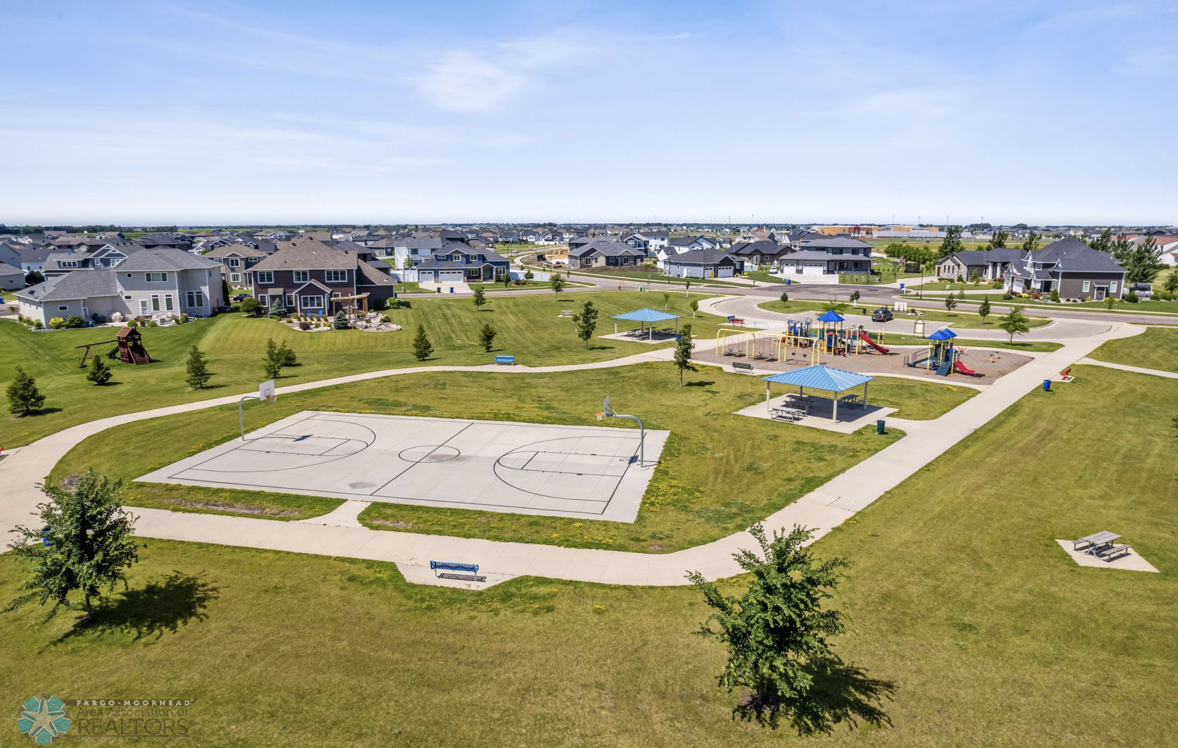 7245 Eagle Pointe Drive, Fargo, North Dakota image 35