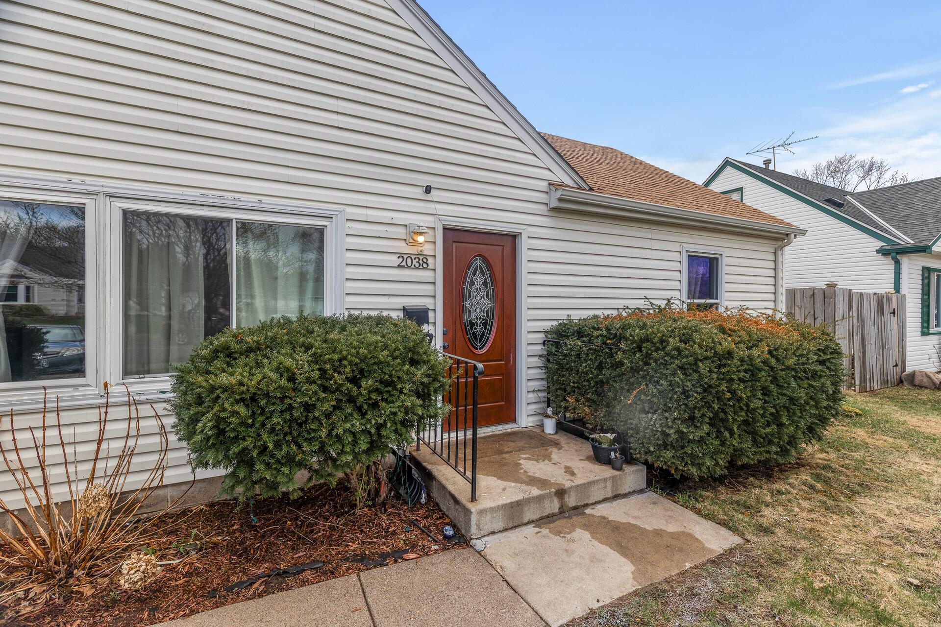 2038 Lacrosse Avenue, Saint Paul, Minnesota image 2