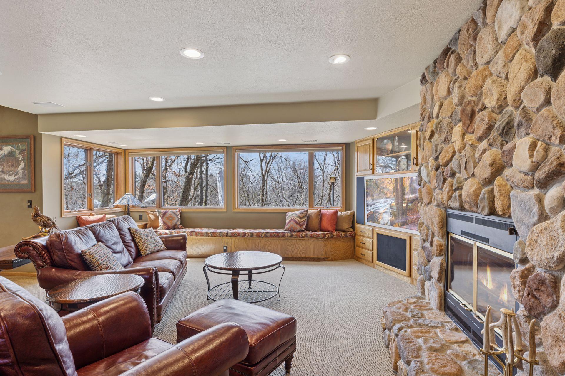 6287 Crackleberry Trail, Woodbury, Minnesota image 33