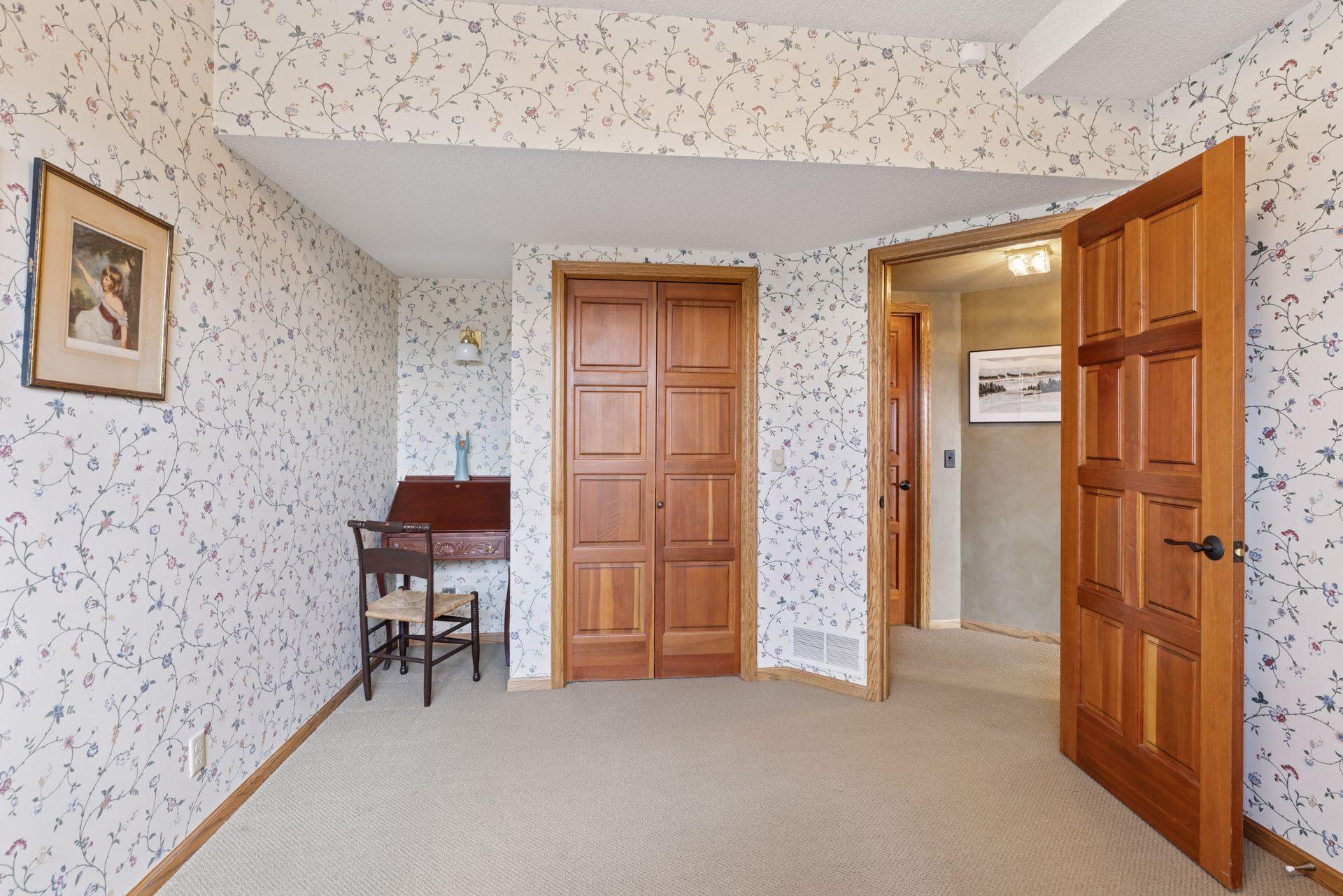 6287 Crackleberry Trail, Woodbury, Minnesota image 44
