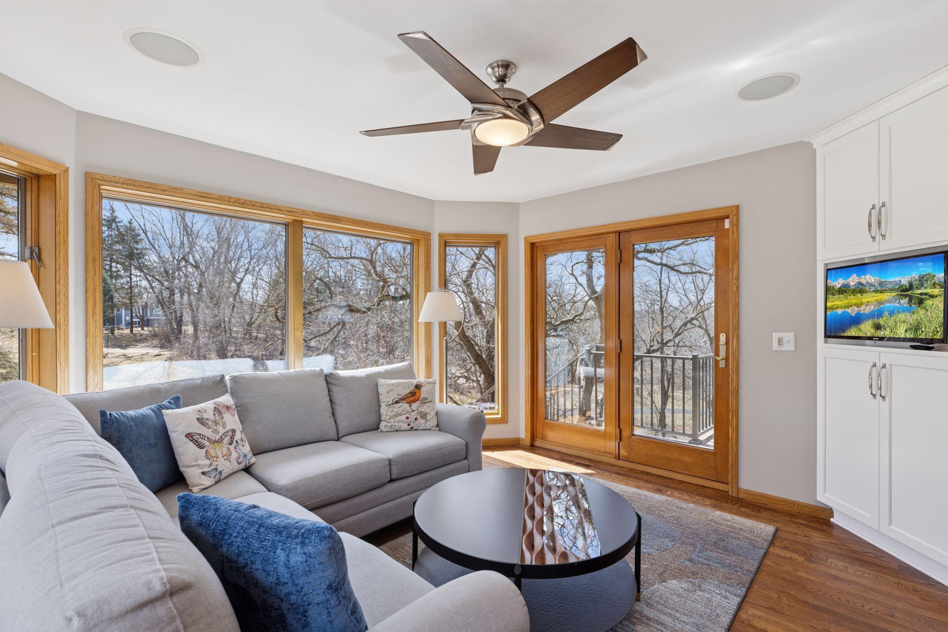 6287 Crackleberry Trail, Woodbury, Minnesota image 22