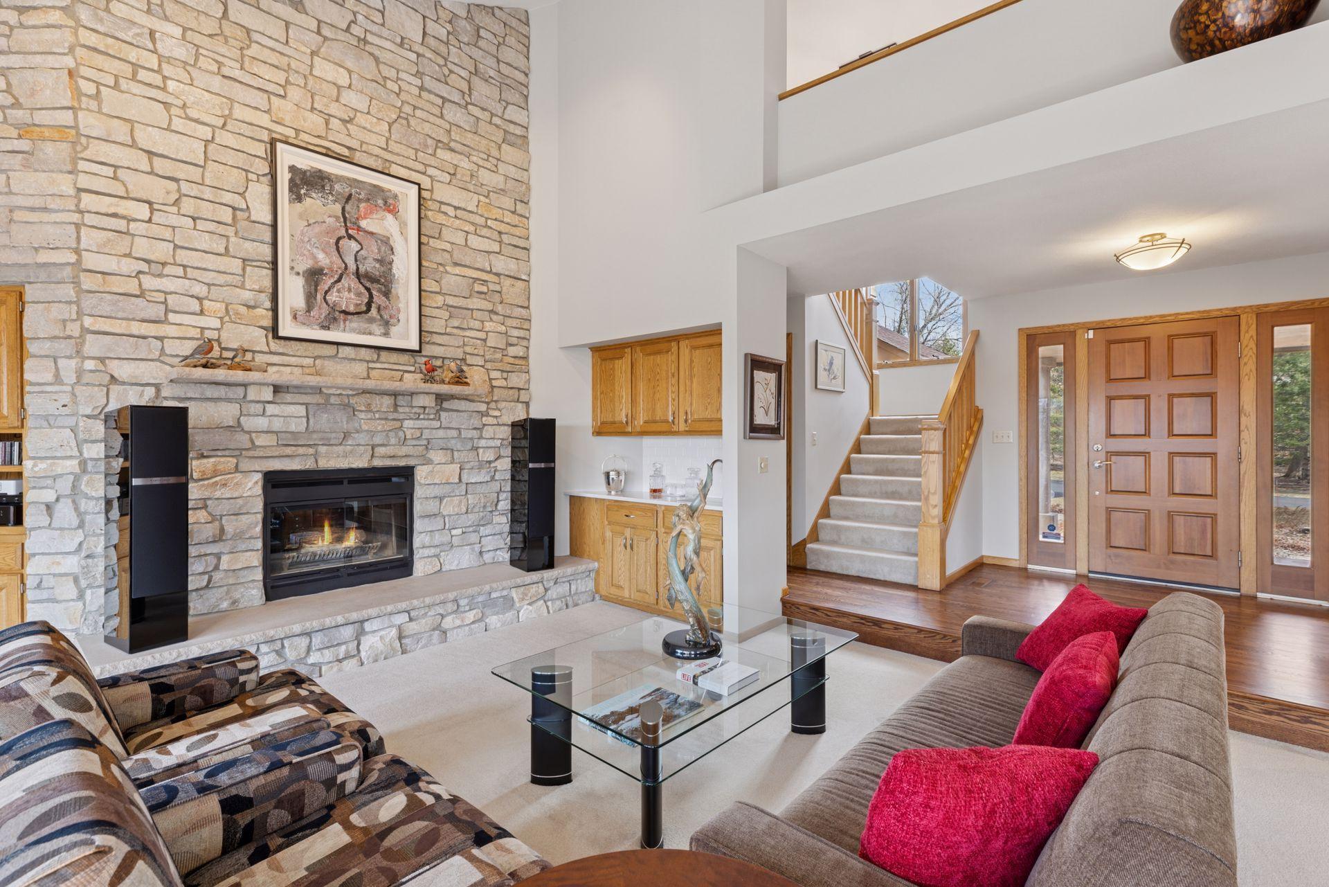 6287 Crackleberry Trail, Woodbury, Minnesota image 13