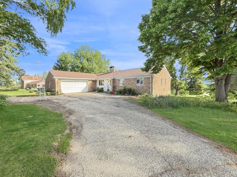 Homes For Sale - 4424 Highway 212<br/> Lac Qui Parle County, Montevideo, MN 56265
