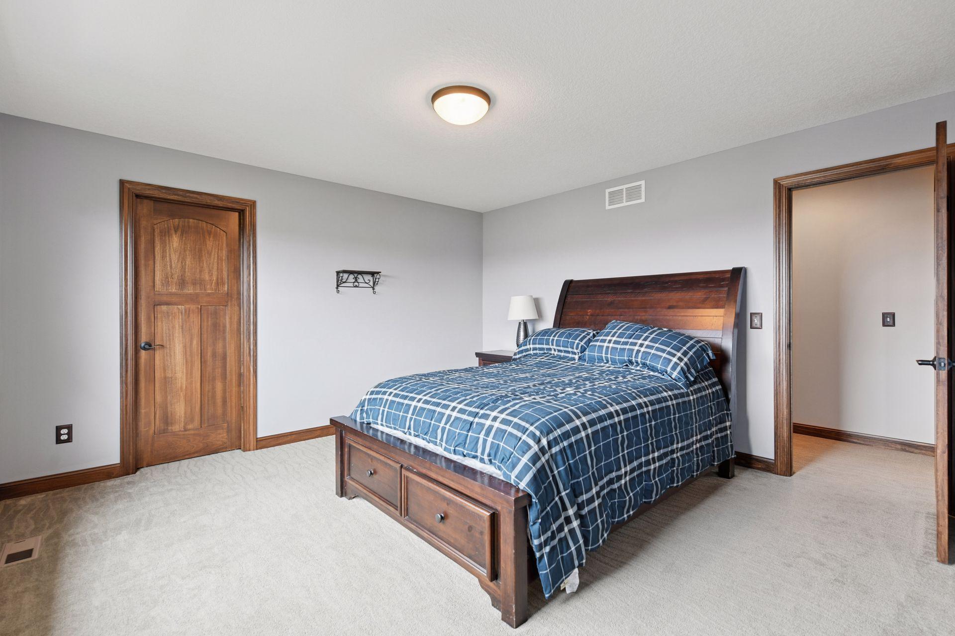 2919 Hilltop Drive, Chaska, Minnesota image 45