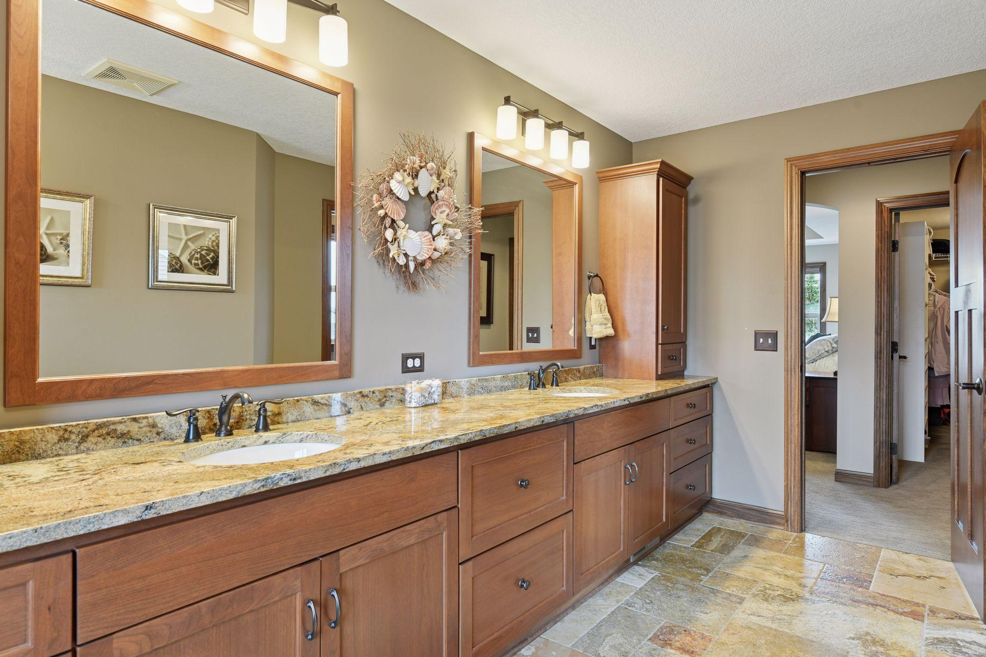 2919 Hilltop Drive, Chaska, Minnesota image 36