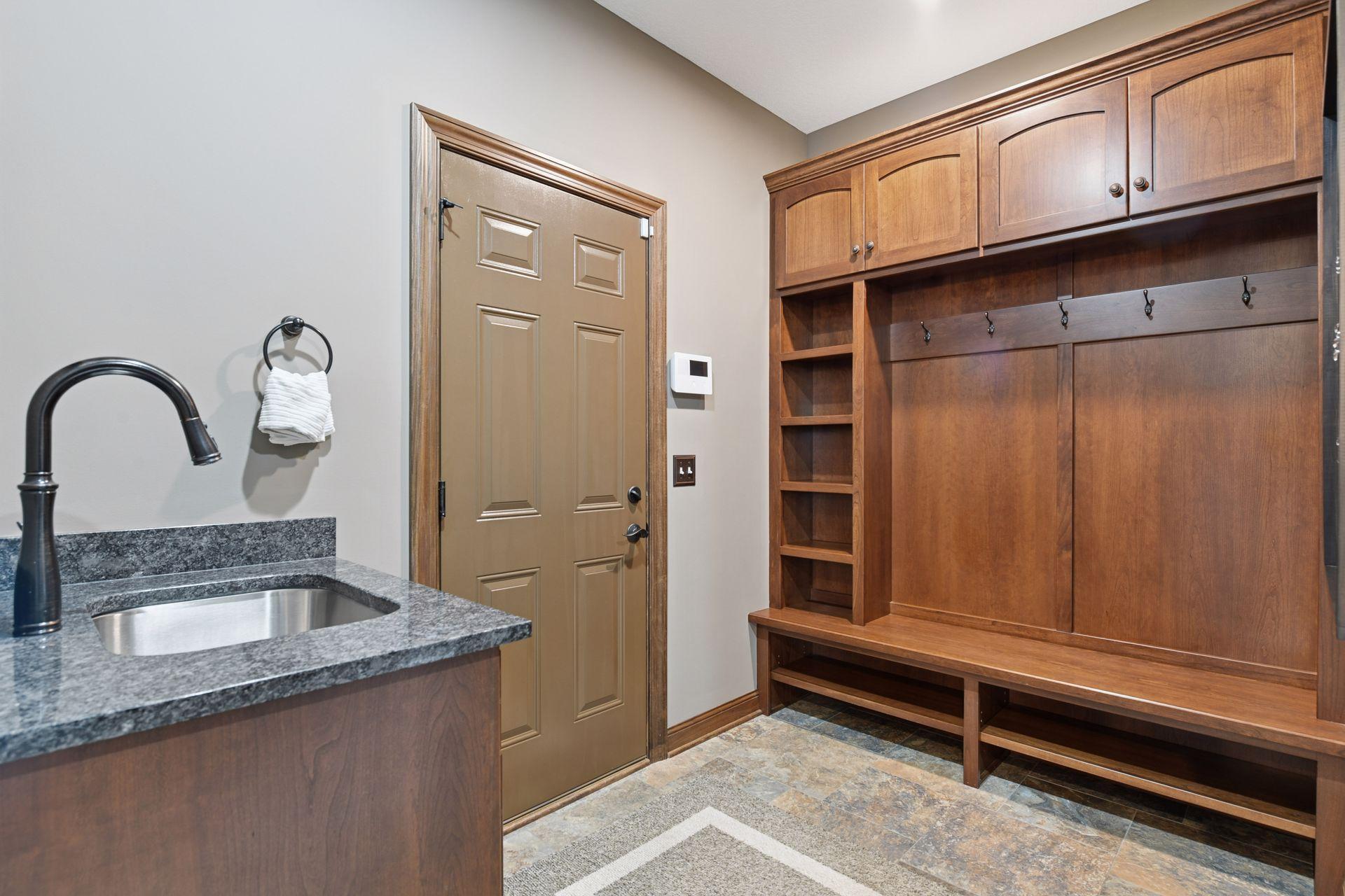 2919 Hilltop Drive, Chaska, Minnesota image 28