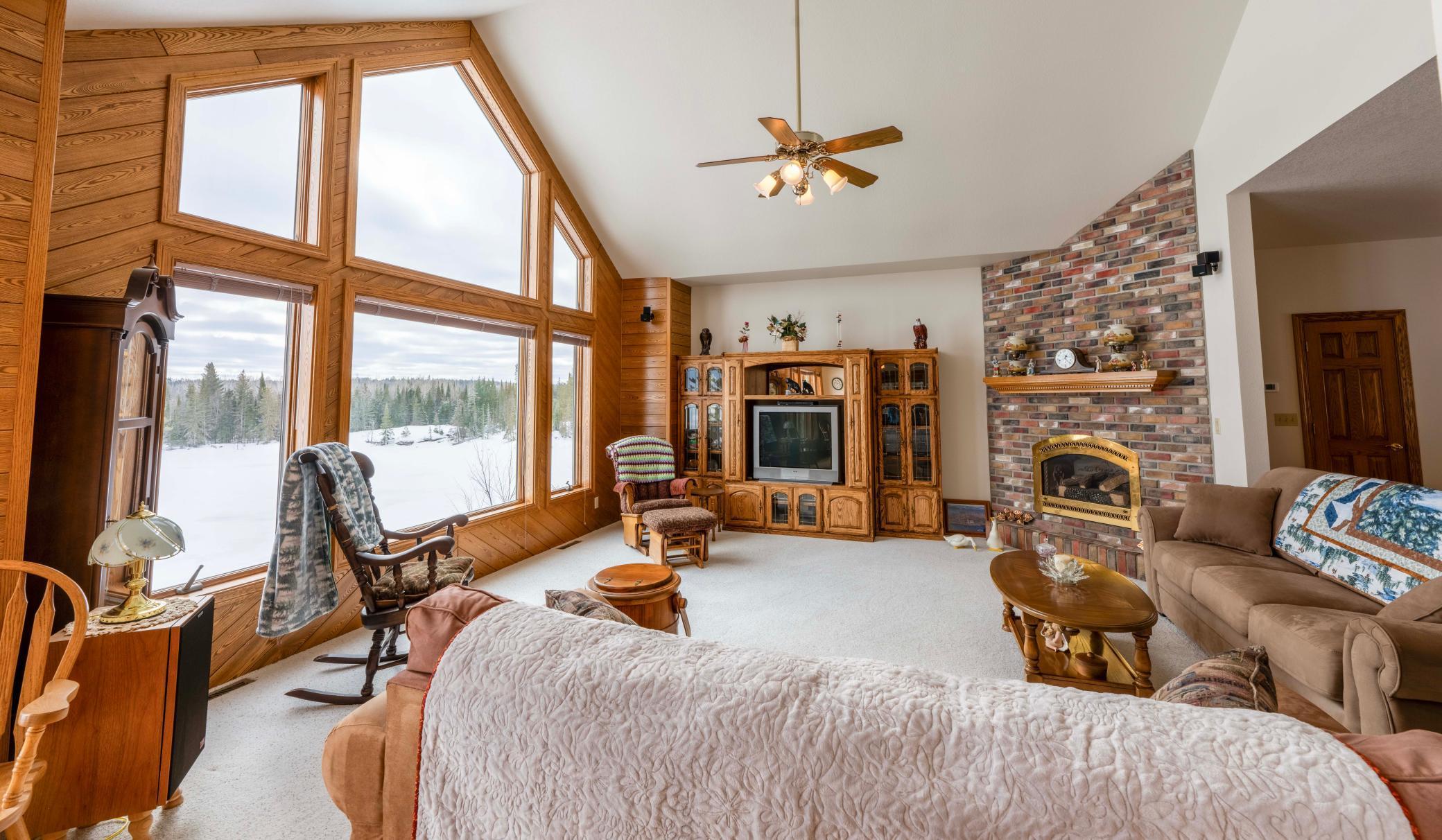 10124 Timberwolf Trail, Kabetogama, Minnesota image 16
