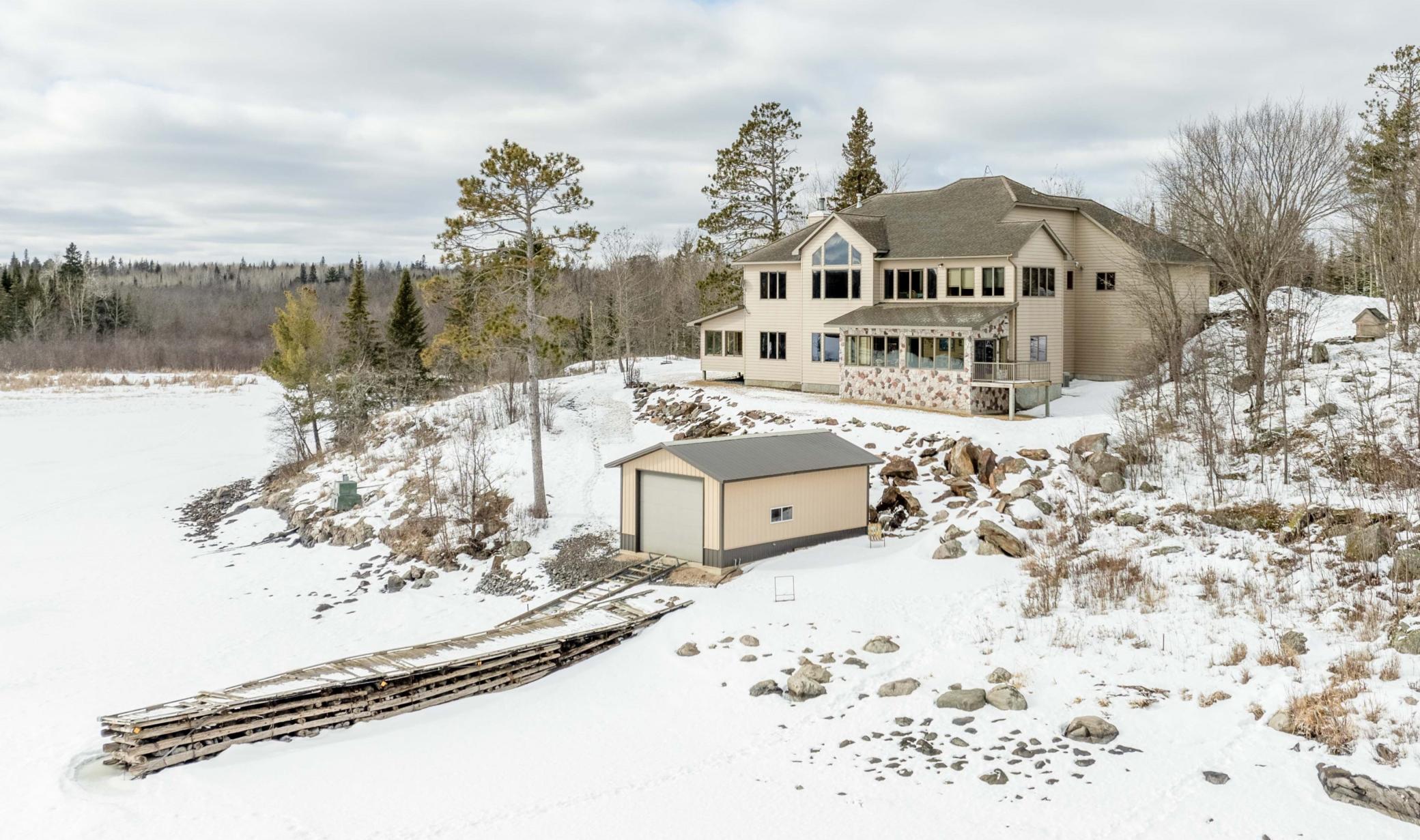 10124 Timberwolf Trail, Kabetogama, Minnesota image 1
