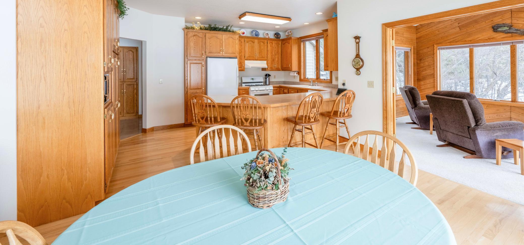 10124 Timberwolf Trail, Kabetogama, Minnesota image 9