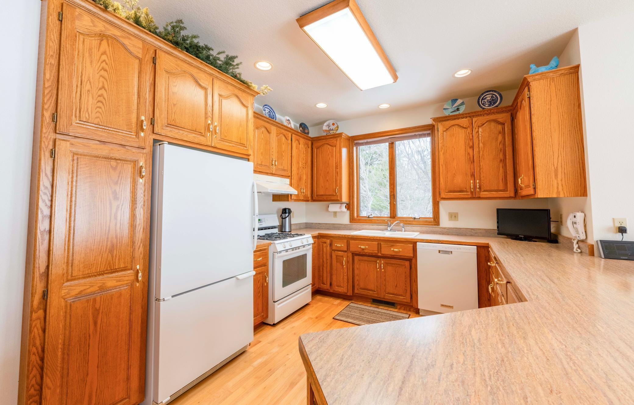 10124 Timberwolf Trail, Kabetogama, Minnesota image 4