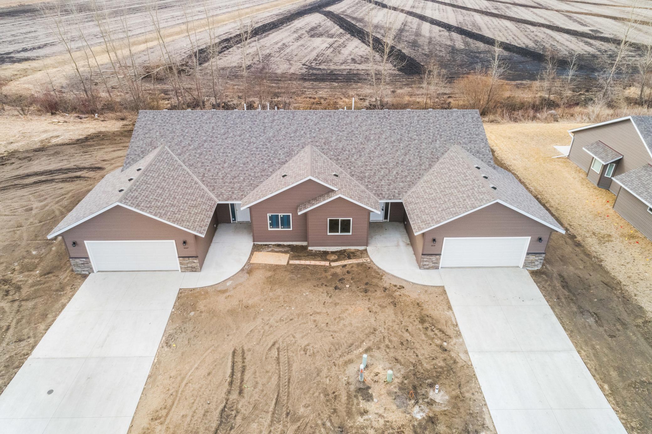 1227 21st Street, Faribault, Minnesota image 2