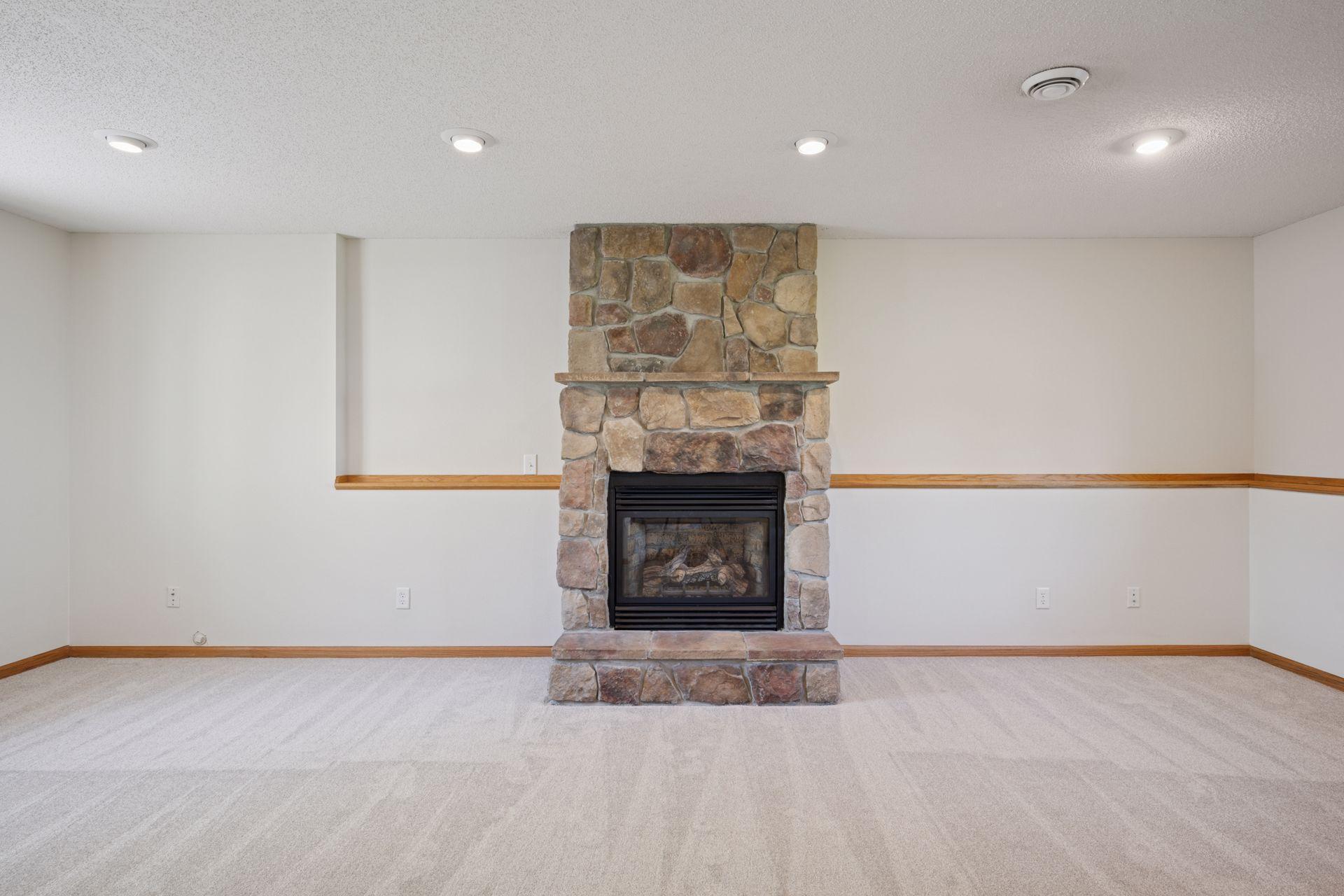 6033 Bakken Street, Monticello, Minnesota image 30
